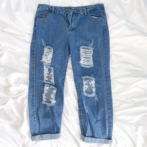 NWOT Ripped Boyfriend Jeans